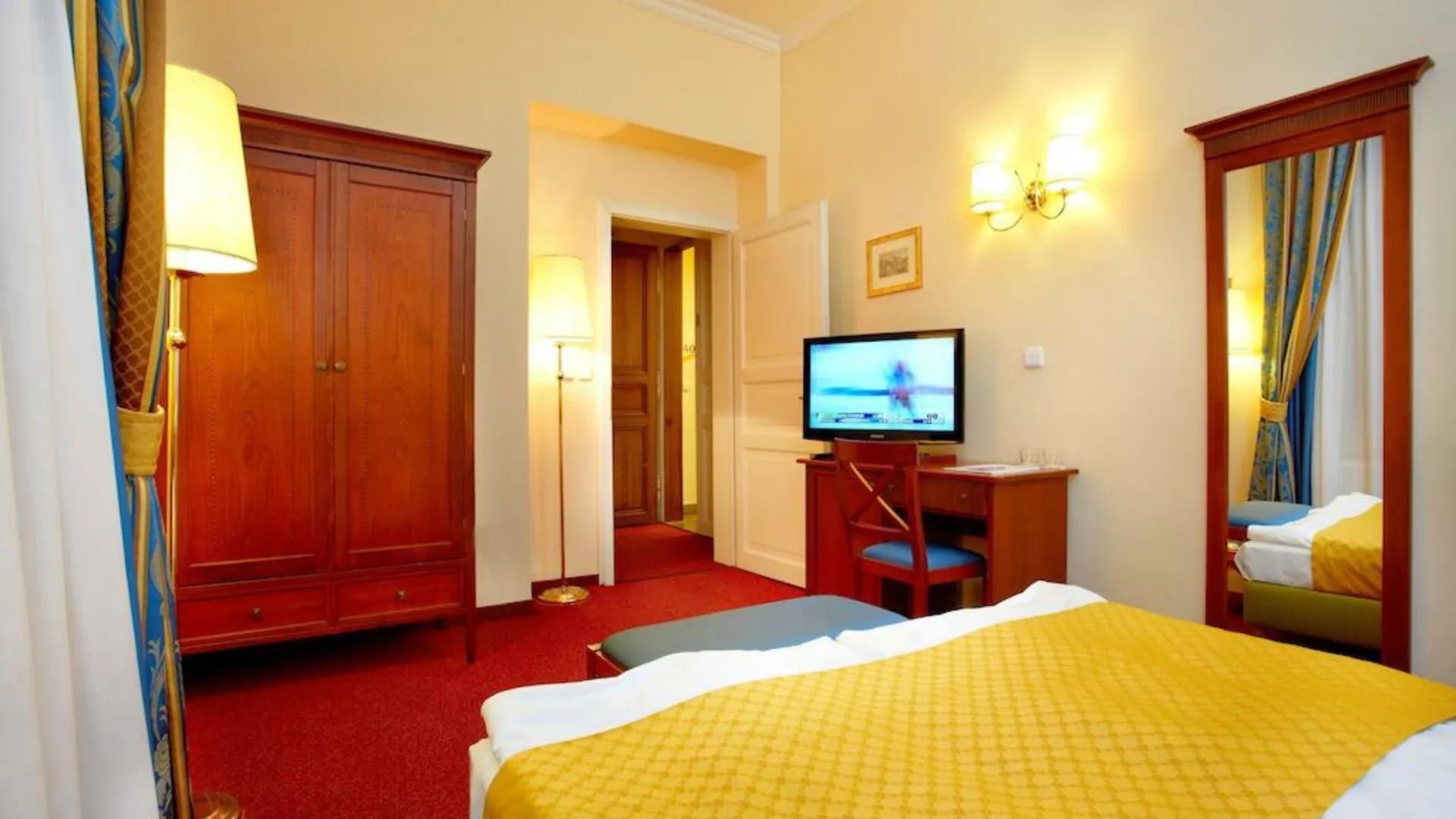 Louis Leger - Czech Leading Hotels Praga
