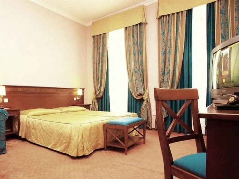 Louis Leger - Czech Leading Hotels Praga