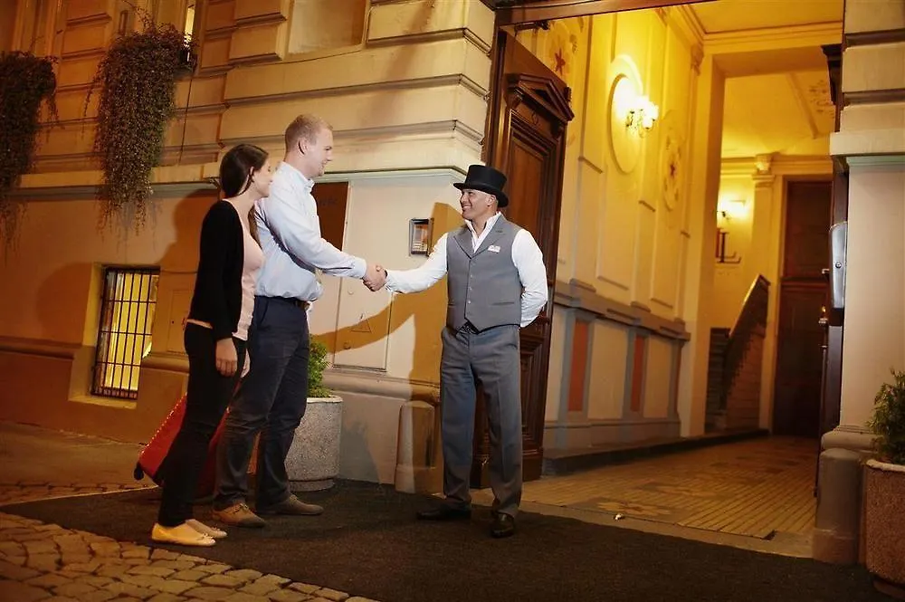 Louis Leger - Czech Leading Hotels Prague 4*,